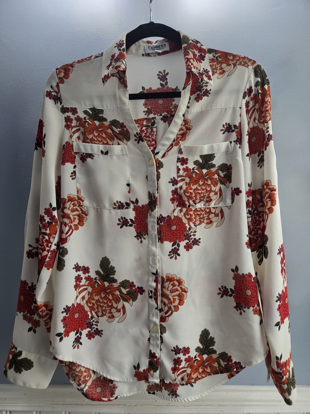 Express Portofino Blouse Floral Button-Up with Red & Orange Flowers